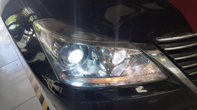 Hiệu ứng đ&egrave;n pha đ&egrave;n pha LED